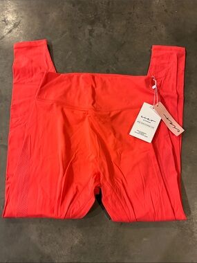 Tier hot pink leggings